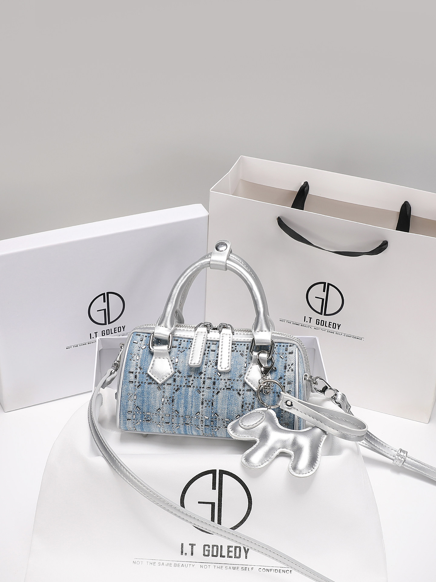 Luxury Bags Denim - Luxury and Vintage Handheld Boston Bag