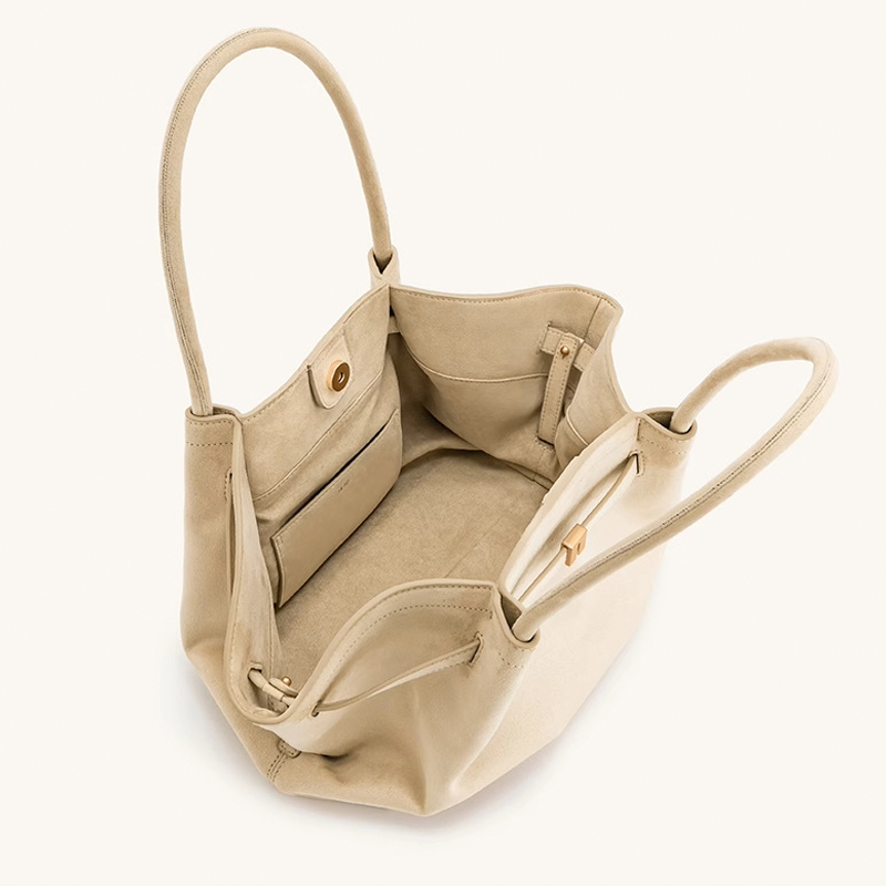 JW PEI Hana Quiet Luxury Trape - Quiet Luxury Bags Tote recension och pris