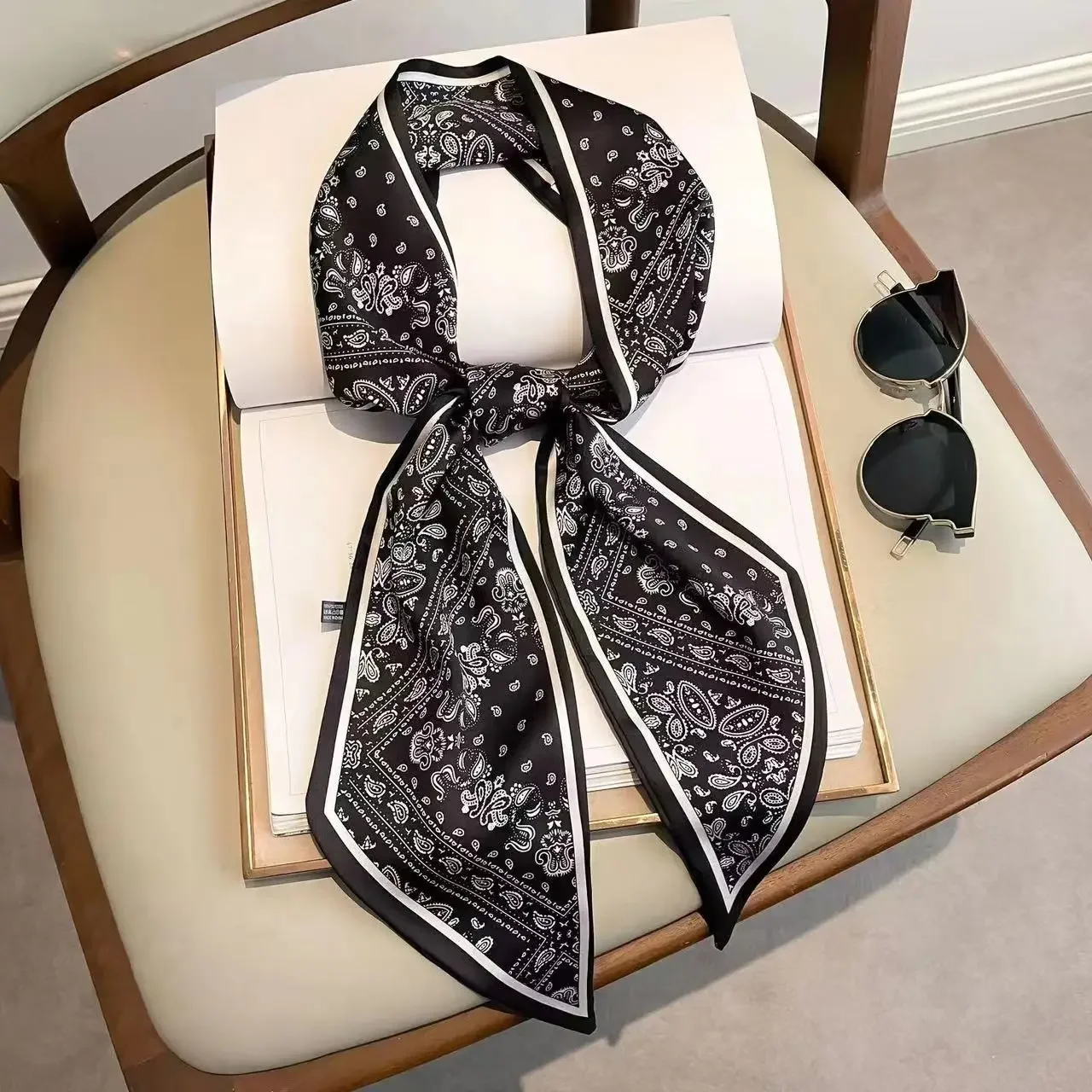 Design Print Skinny Scarf Plai - Luxury Bags For Travel recension och pris